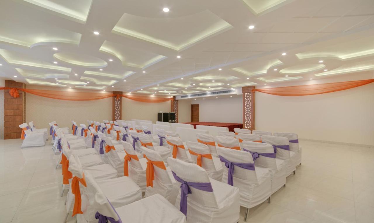 Hotel Treebo G K Residency Near Dehradun Railway Station Exterior foto
